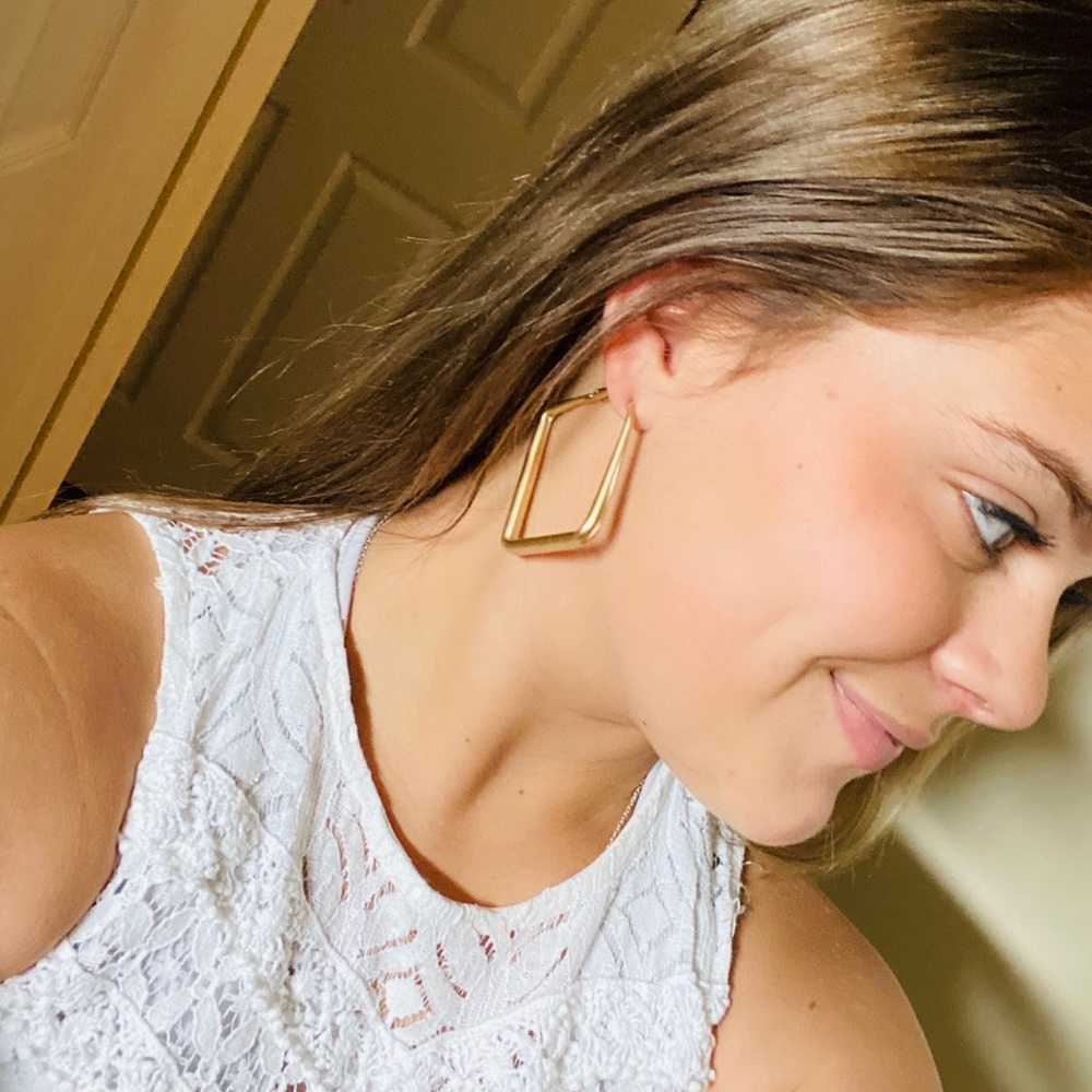 Matte Gold Square Hoop Earrings - Picture 2 of 7